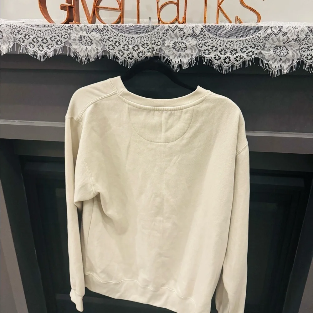 Women’s Fall Pumpkin sweater size medium